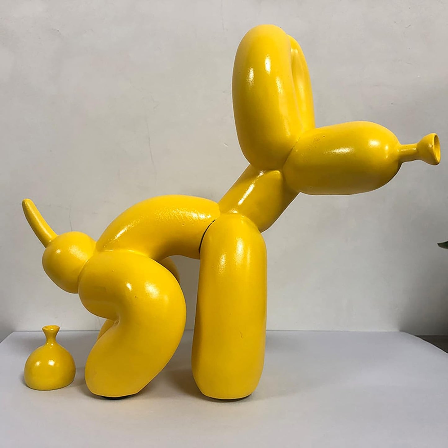 Balloon Dog Statue